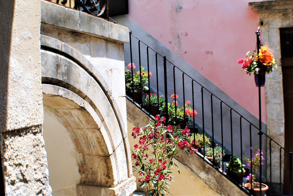 Vila Modica Castle Exteriér fotografie